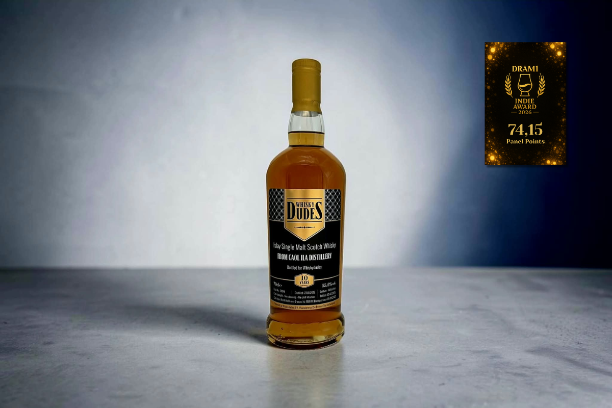 Whisky Dudes Caol Ila 10 Year Old 2015 reviewed by the DRAM1 Whisky Award tasting panel
